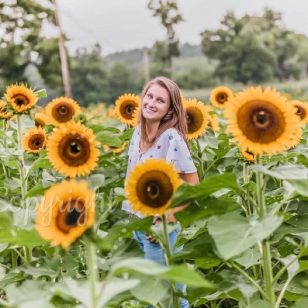 Meet your Posher, Meg